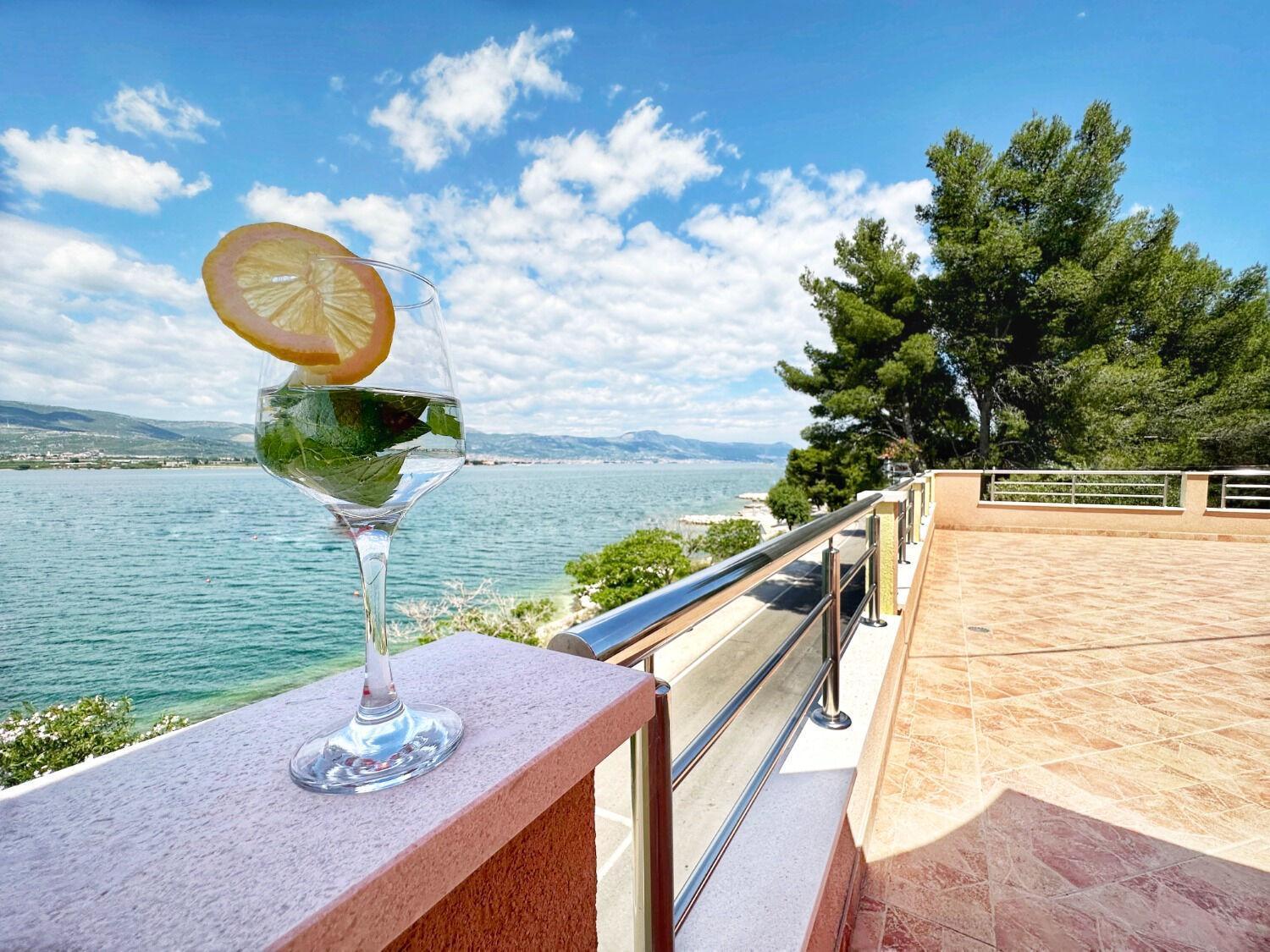 Apartments Vini 特罗吉尔 外观 照片