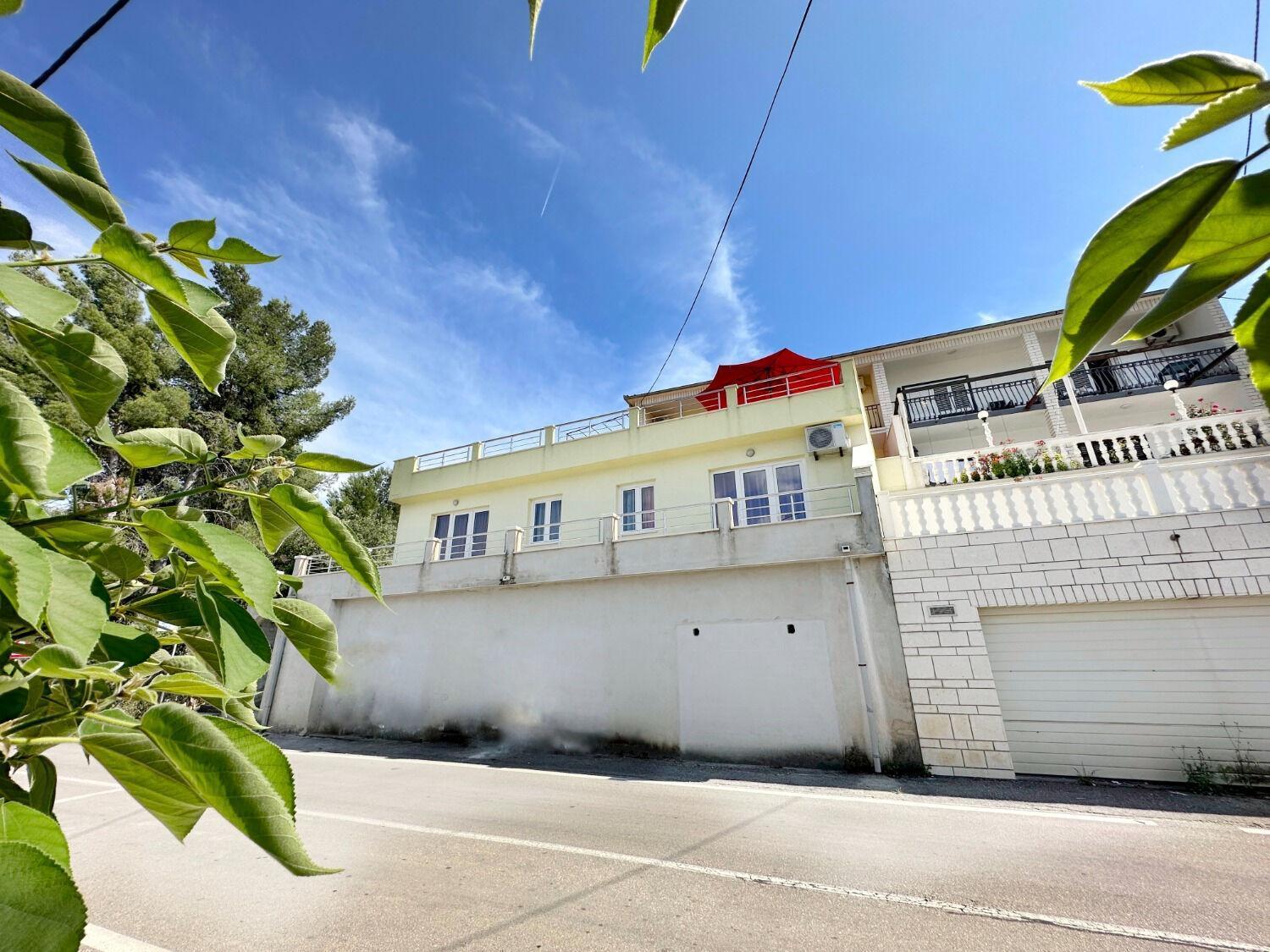 Apartments Vini 特罗吉尔 外观 照片